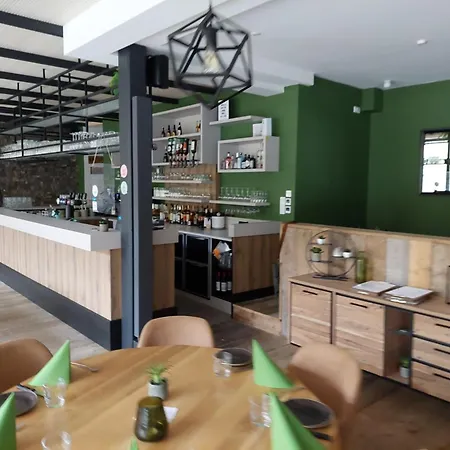 Contemporary With Air-conditioning Domek alpejski *